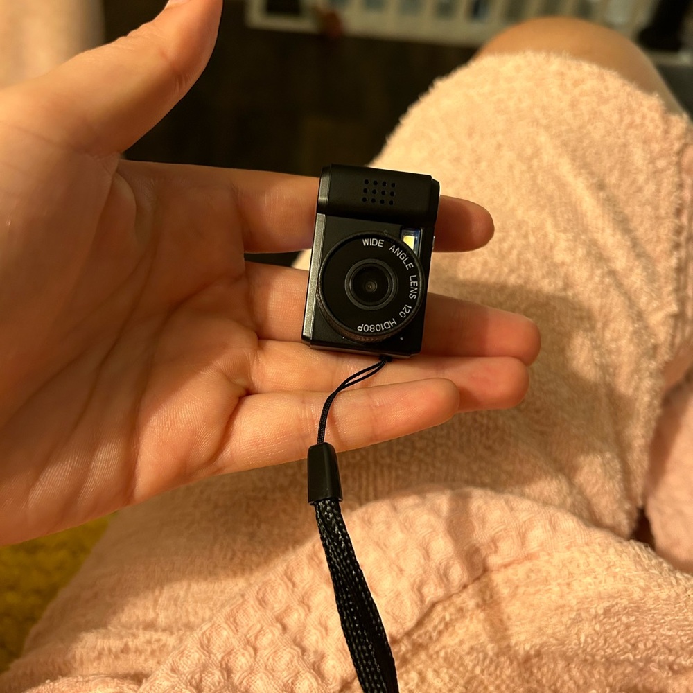 MINI digital camera with 32 memory card